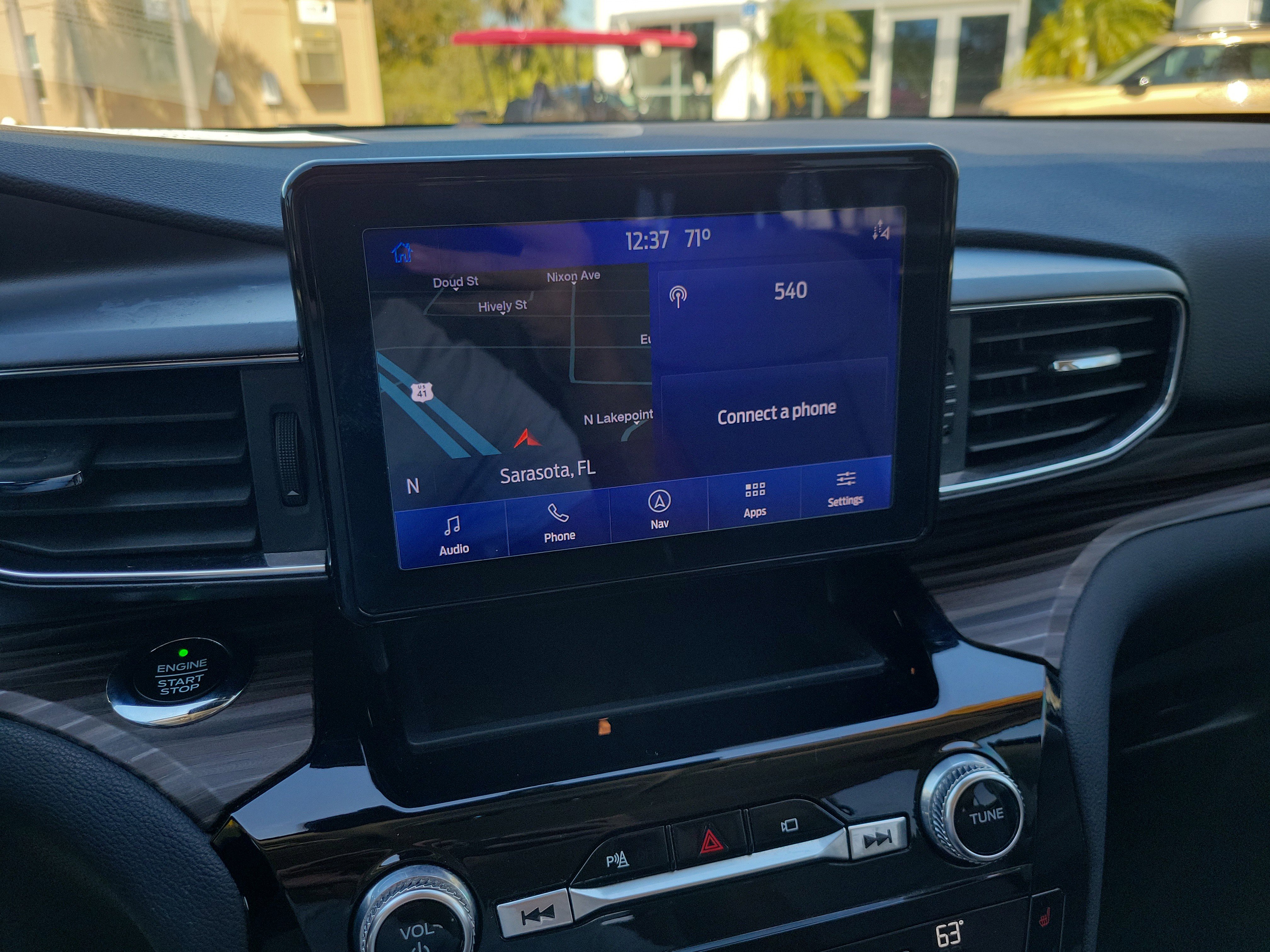 Used 2021 Ford Explorer Limited w/ Equipment Group 301A image 20