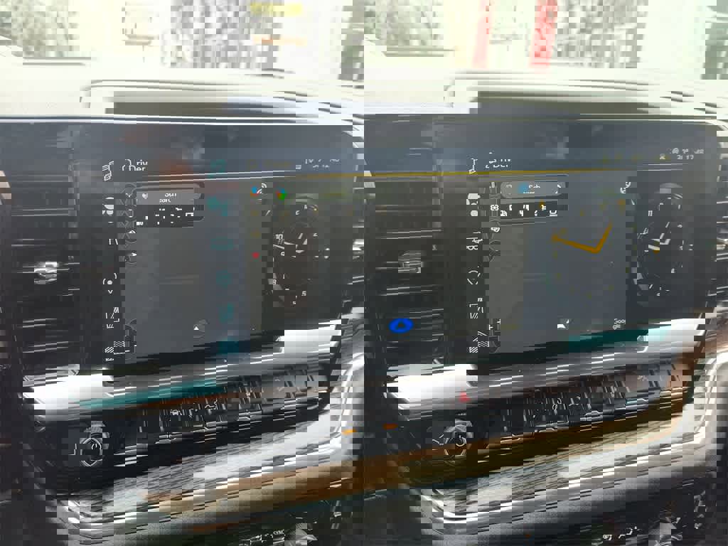 Used 2024 Chevrolet Silverado 1500 LT Trail Boss w/ Protection Package image 18