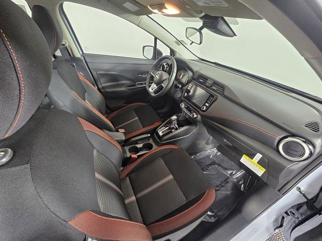 New 2025 Nissan Versa SR image 15