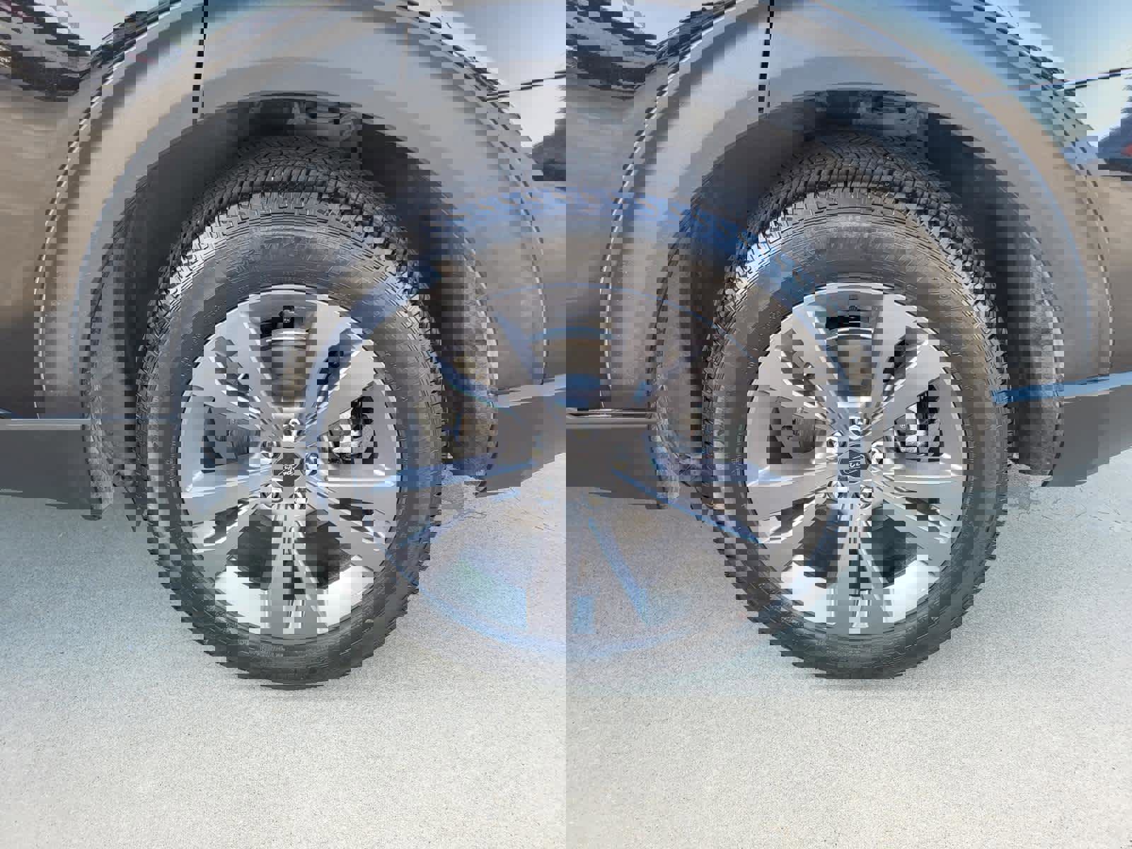 Used 2023 Ford Explorer XLT w/ Equipment Group 202A image 28