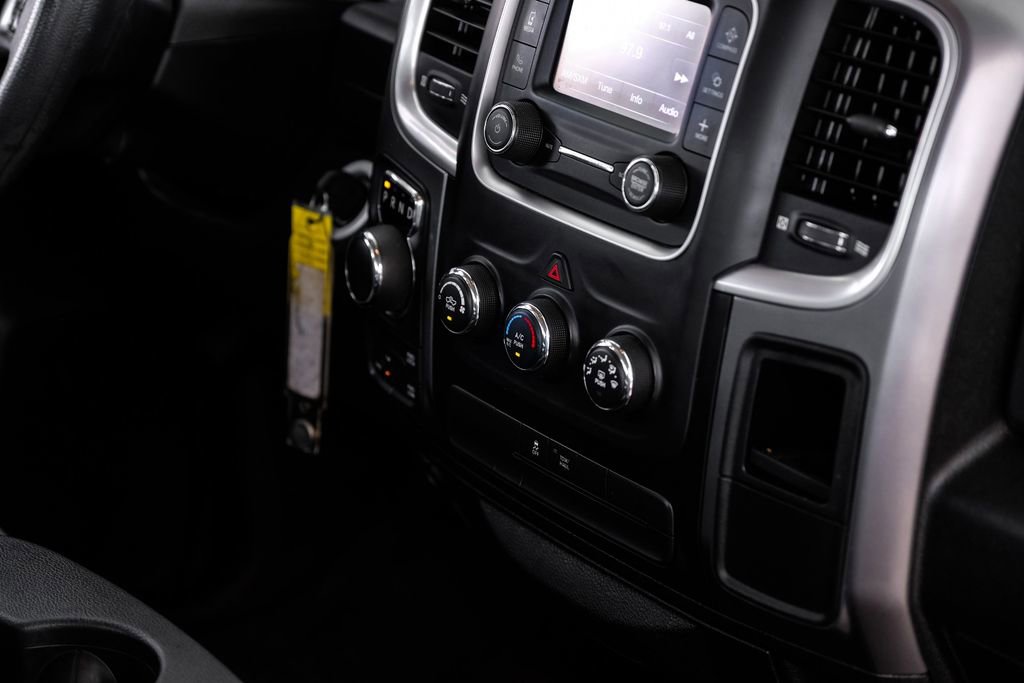 Used 2021 RAM 1500 Classic SLT image 18