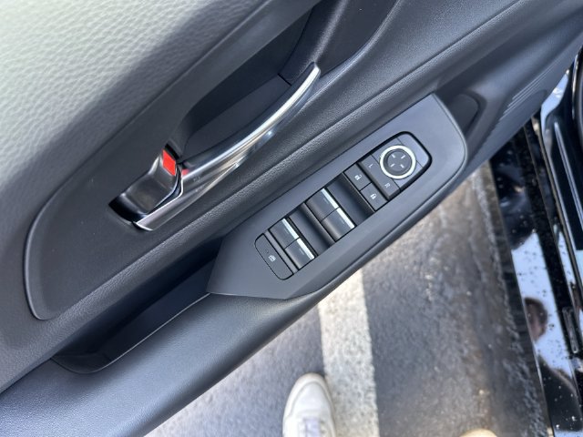 New 2026 Toyota Prius Plug-In Hybrid FWD image 17
