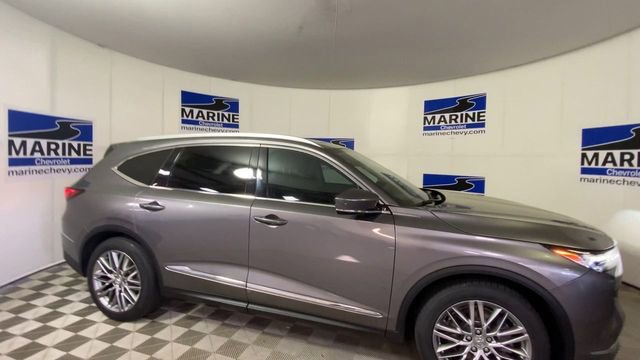 Used 2023 Acura MDX SH-AWD w/ Advance Package image 3