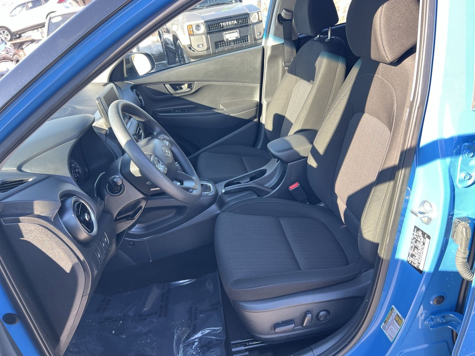 Used 2023 Hyundai Kona SEL image 13