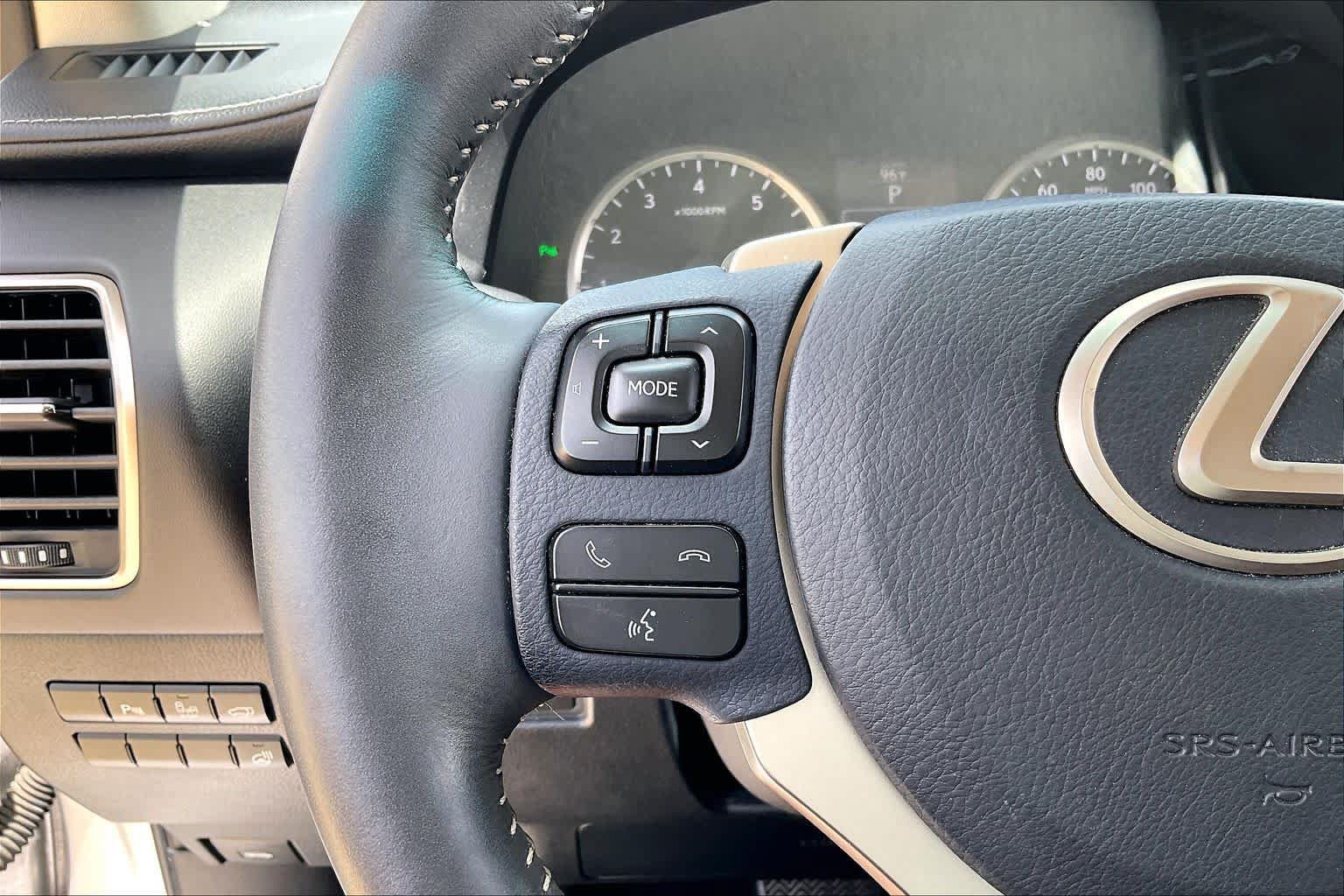 Used 2015 Lexus NX 200t FWD w/ Luxury Package image 21