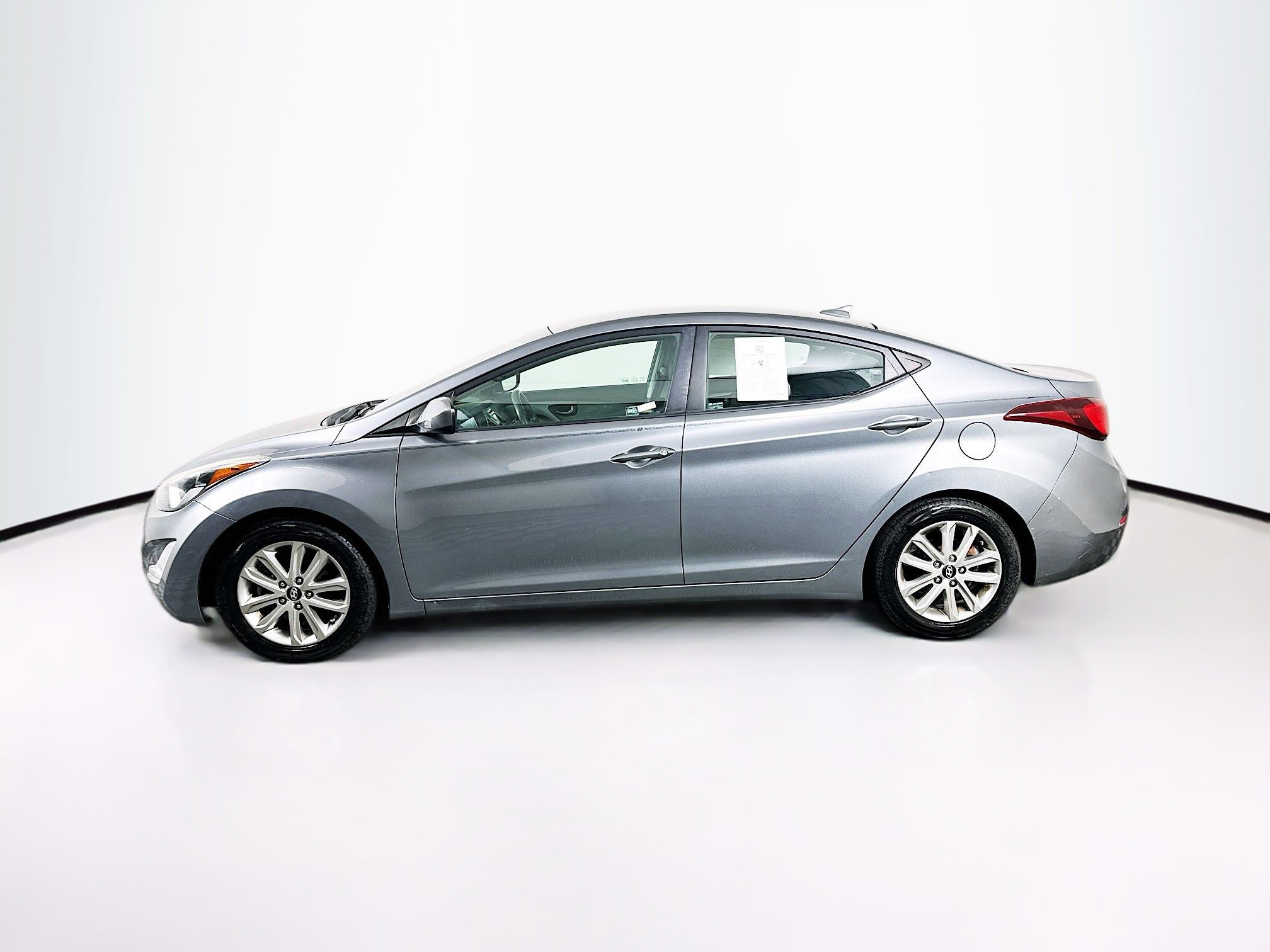 Used 2016 Hyundai Elantra SE w/ Option Group 02 image 4