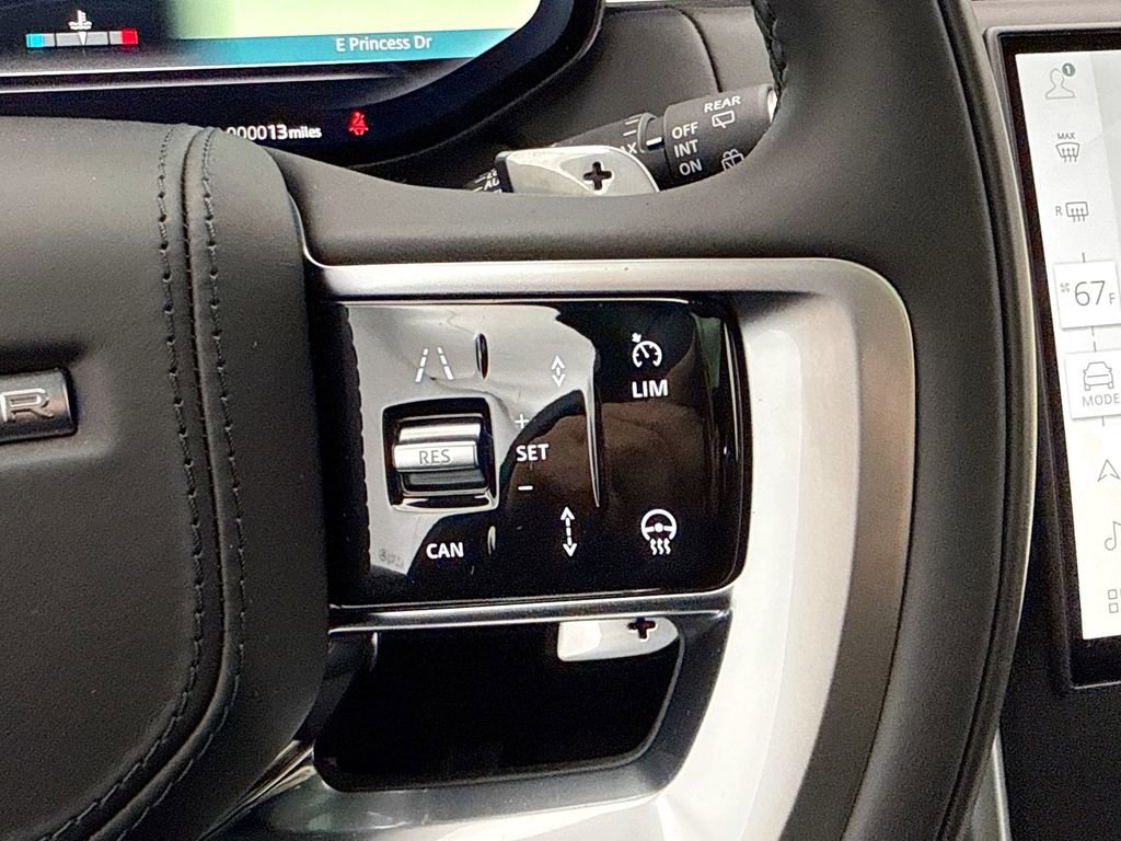 New 2026 Land Rover Range Rover SE image 13