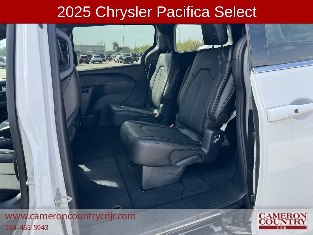 New 2025 Chrysler Pacifica Select image 15