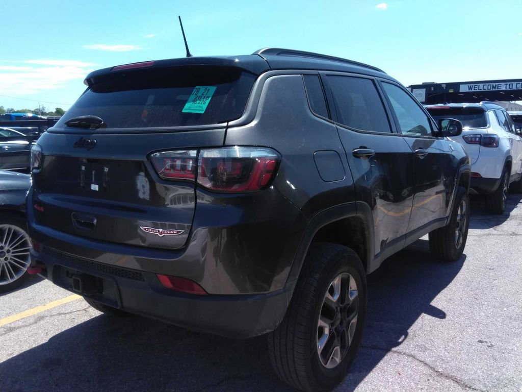Used 2018 Jeep Compass Trailhawk w/ Cold Weather Group AWD/4WD image 4