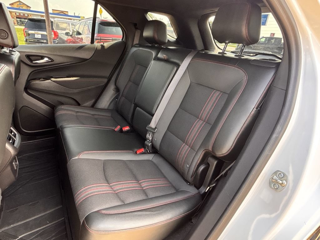 Used 2024 Chevrolet Equinox RS FWD image 24