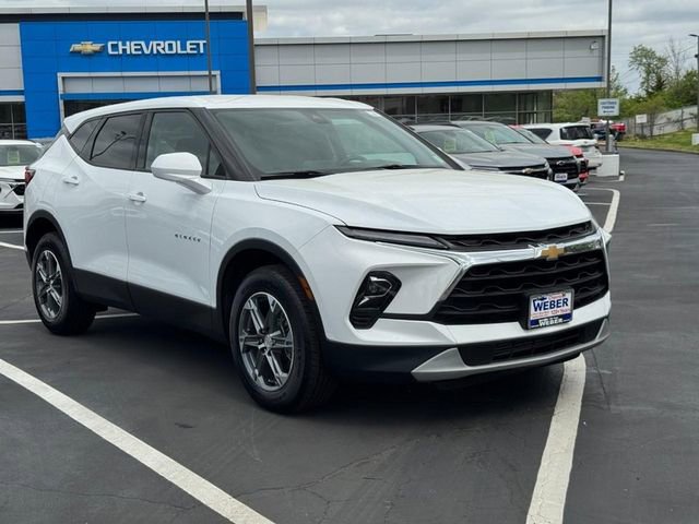 Used 2025 Chevrolet Blazer LT AWD/4WD image 8