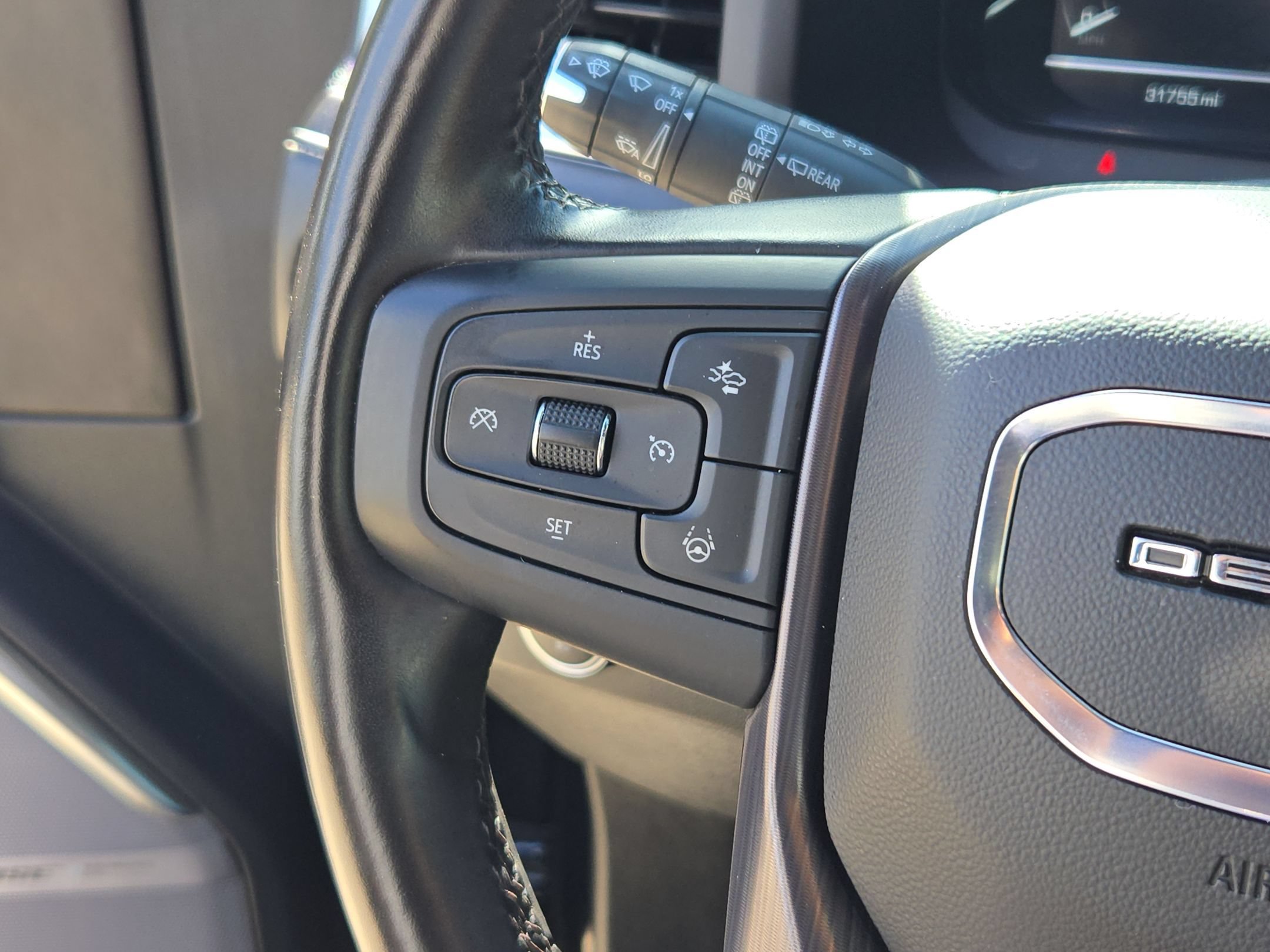 Used 2024 GMC Yukon Denali Ultimate AWD/4WD image 24