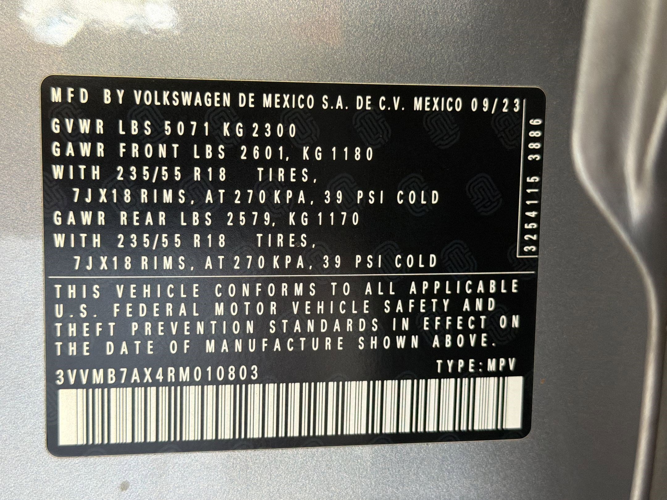 Used 2024 Volkswagen Tiguan SE AWD/4WD image 21