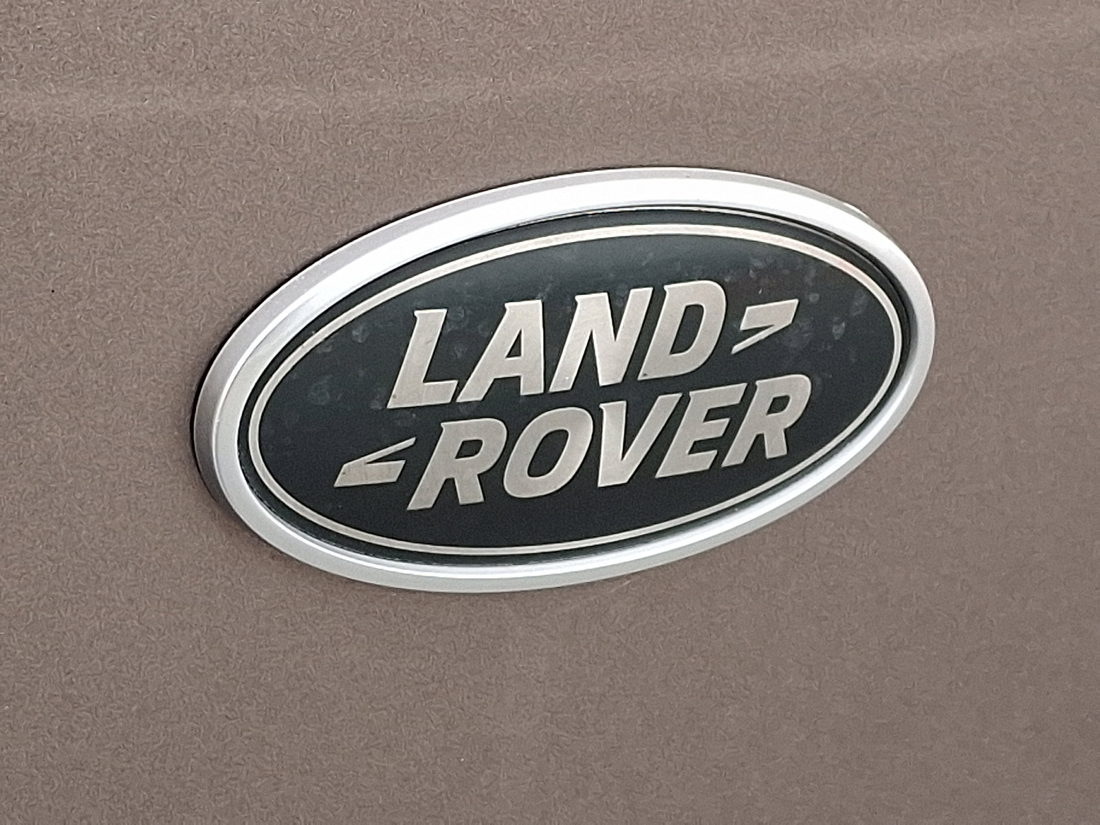 Used 2020 Land Rover Range Rover Evoque SE image 32