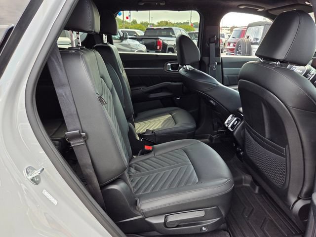 Used 2025 Kia Sorento SX Prestige AWD/4WD image 15