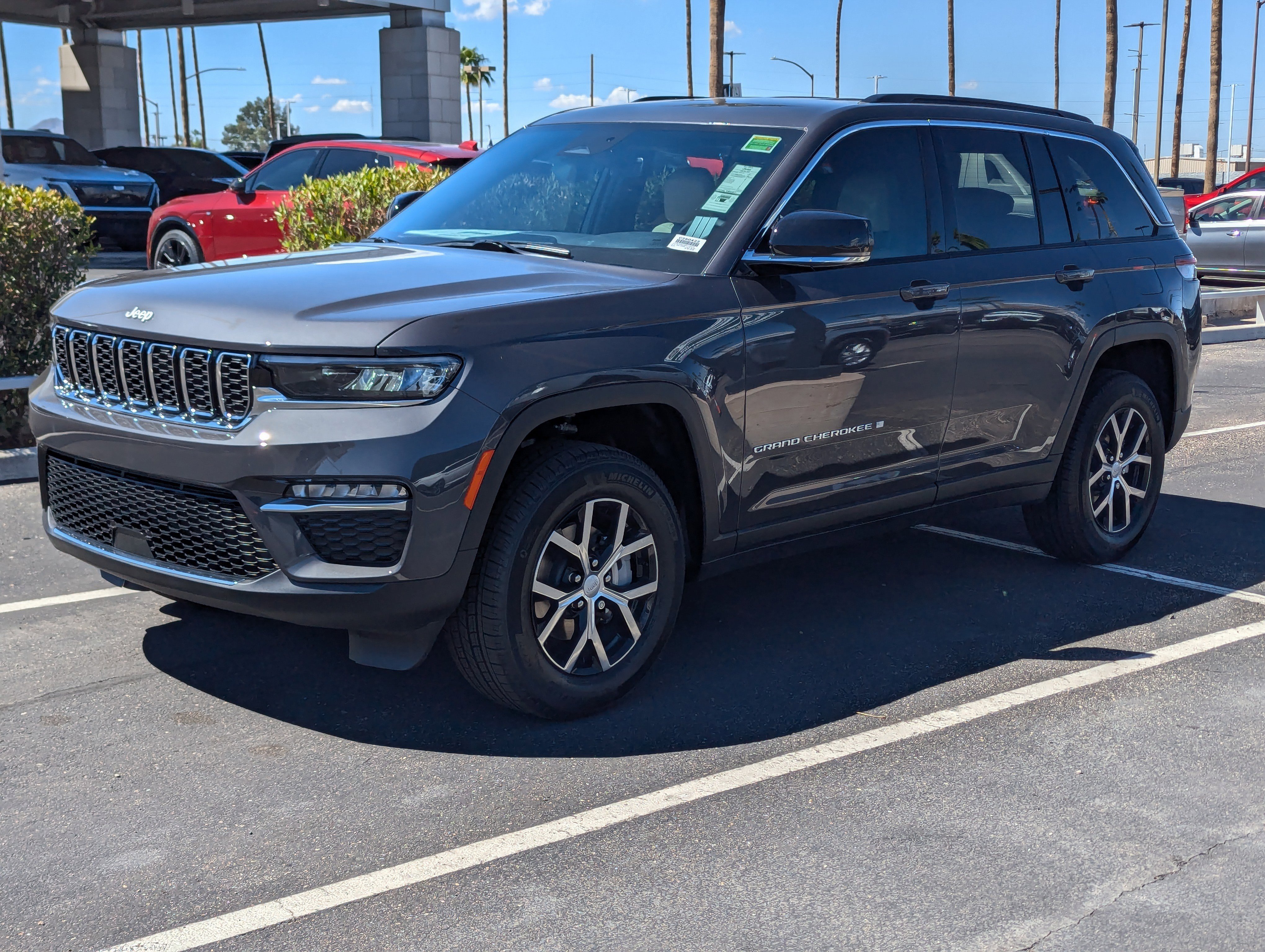 New 2025 Jeep Grand Cherokee Limited w/ Trailer Tow Package image 5