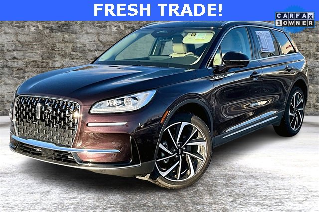 Used 2023 Lincoln Corsair Reserve w/ Equipment Group 201A image 3