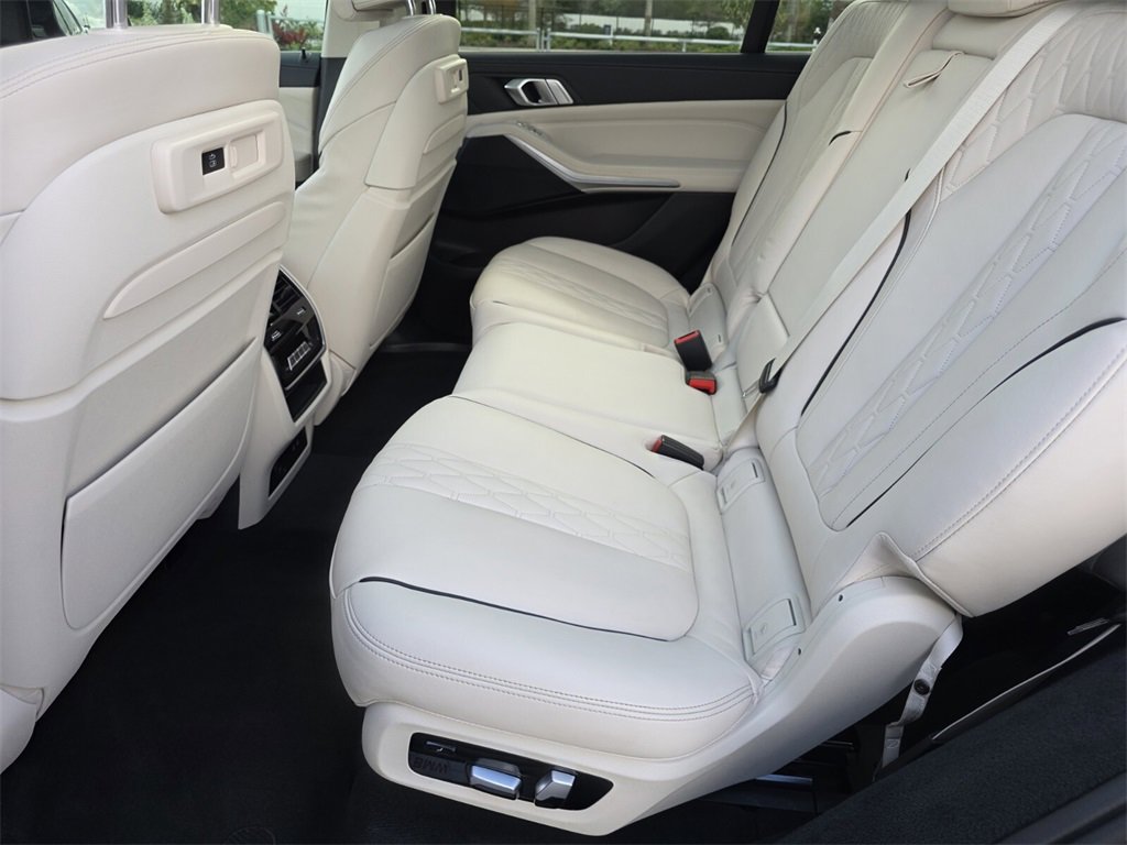 Used 2022 BMW X7 xDrive40i w/ Premium Package image 20