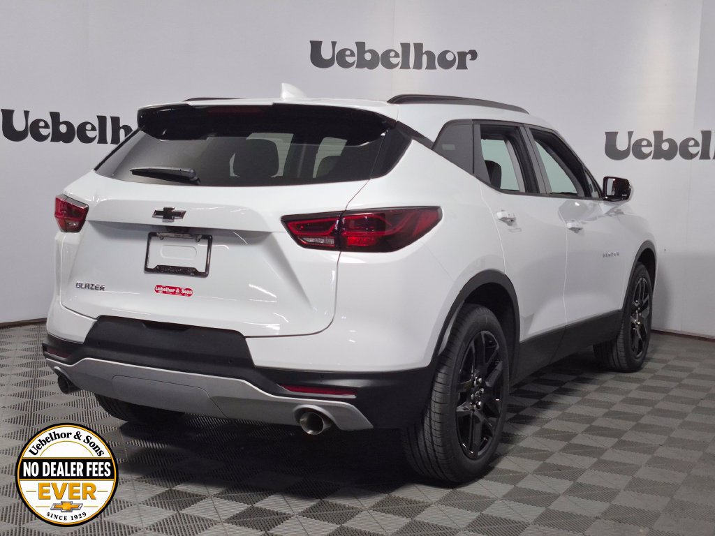 New 2026 Chevrolet Blazer LT w/ Sound & Technology Package FWD image 7