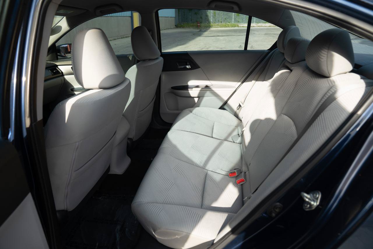 Used 2015 Honda Accord LX image 24