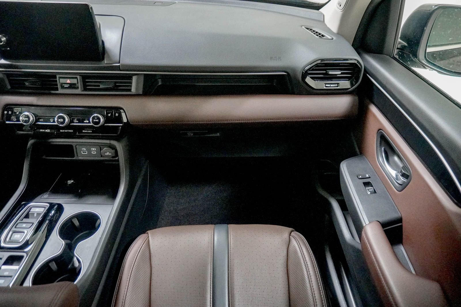 Certified 2025 Honda Pilot Elite image 32