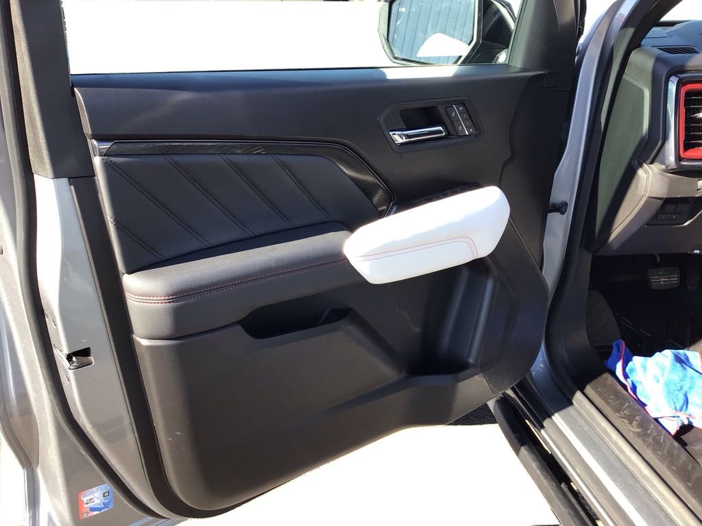 Used 2024 GMC Canyon AT4X image 20