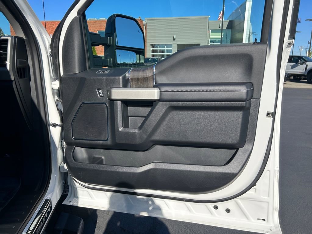 Used 2020 Ford F250 Lariat image 25