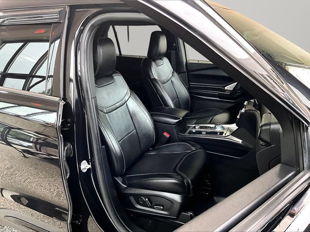Used 2020 Ford Explorer ST w/ ST Street Pack AWD/4WD image 8