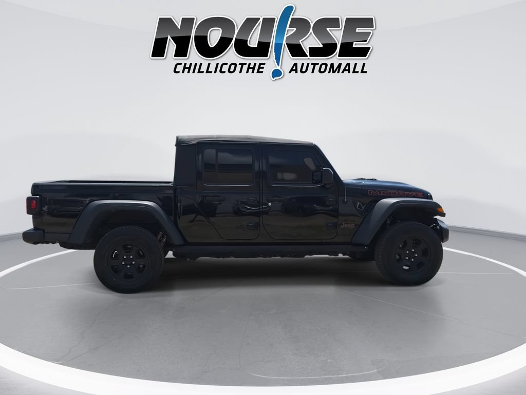 Used 2023 Jeep Gladiator Mojave AWD/4WD image 9