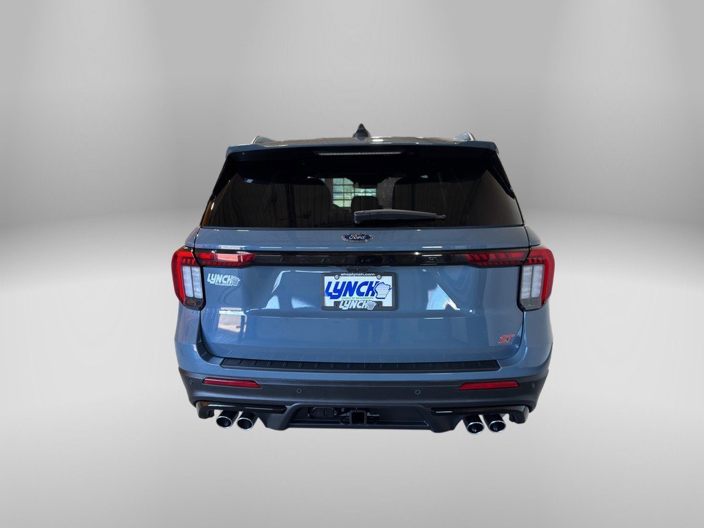 Used 2025 Ford Explorer ST image 5