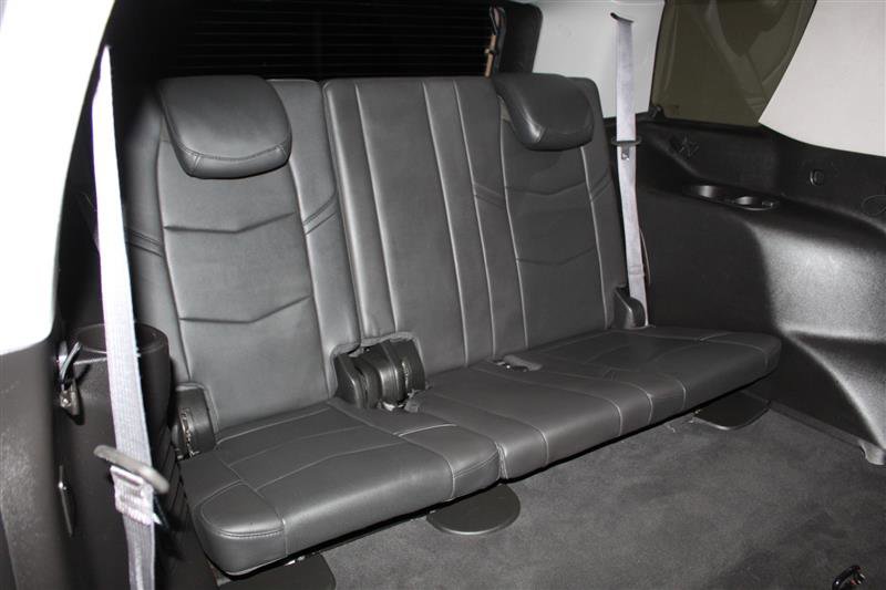 Used 2015 Cadillac Escalade Luxury AWD/4WD image 33