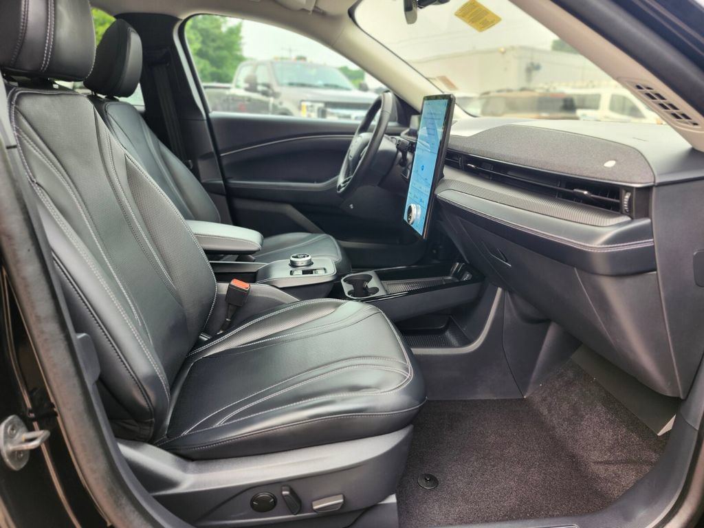 Certified 2023 Ford Mustang Mach-E Premium AWD/4WD image 11