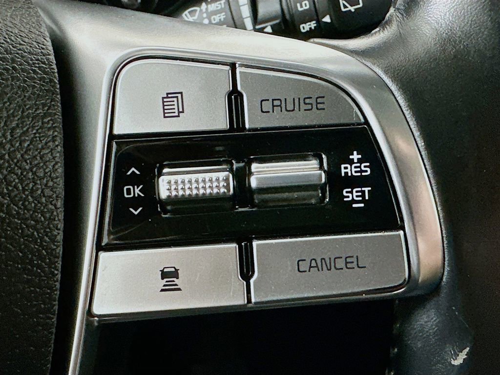 Certified 2022 Kia Telluride LX image 10