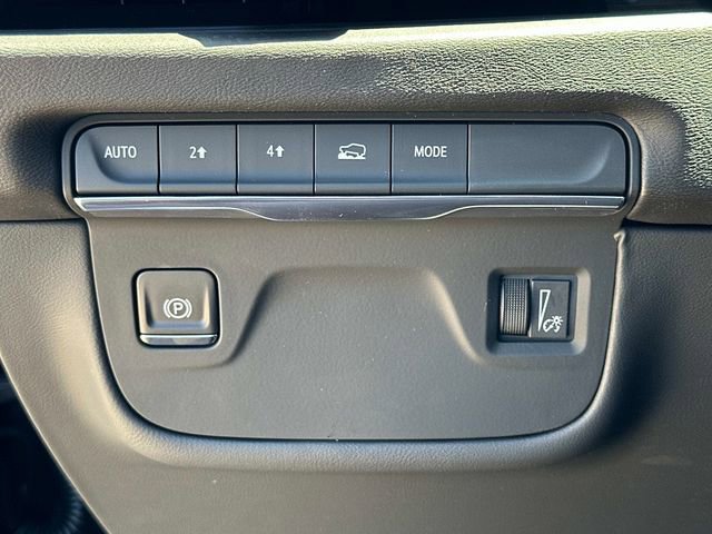 Used 2026 Cadillac Escalade ESV 4WD image 12