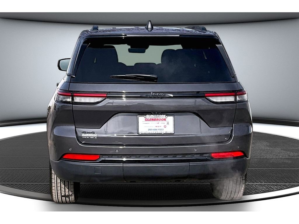 Certified 2025 Jeep Grand Cherokee Altitude image 5