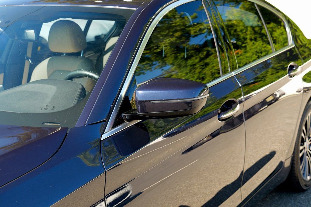 Used 2018 BMW 540i xDrive image 11