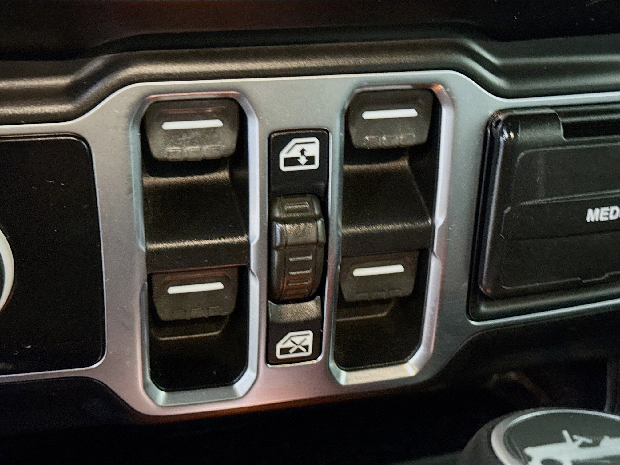 Used 2020 Jeep Wrangler Unlimited Sport S image 24