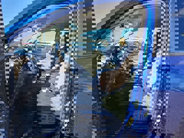 Used 2023 Chevrolet Equinox LS image 17