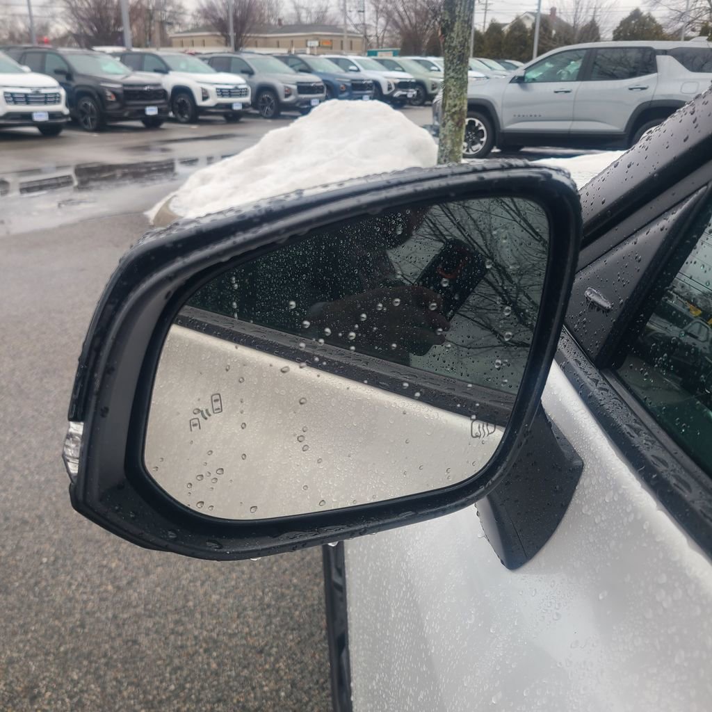 Used 2024 Toyota Highlander XSE image 24