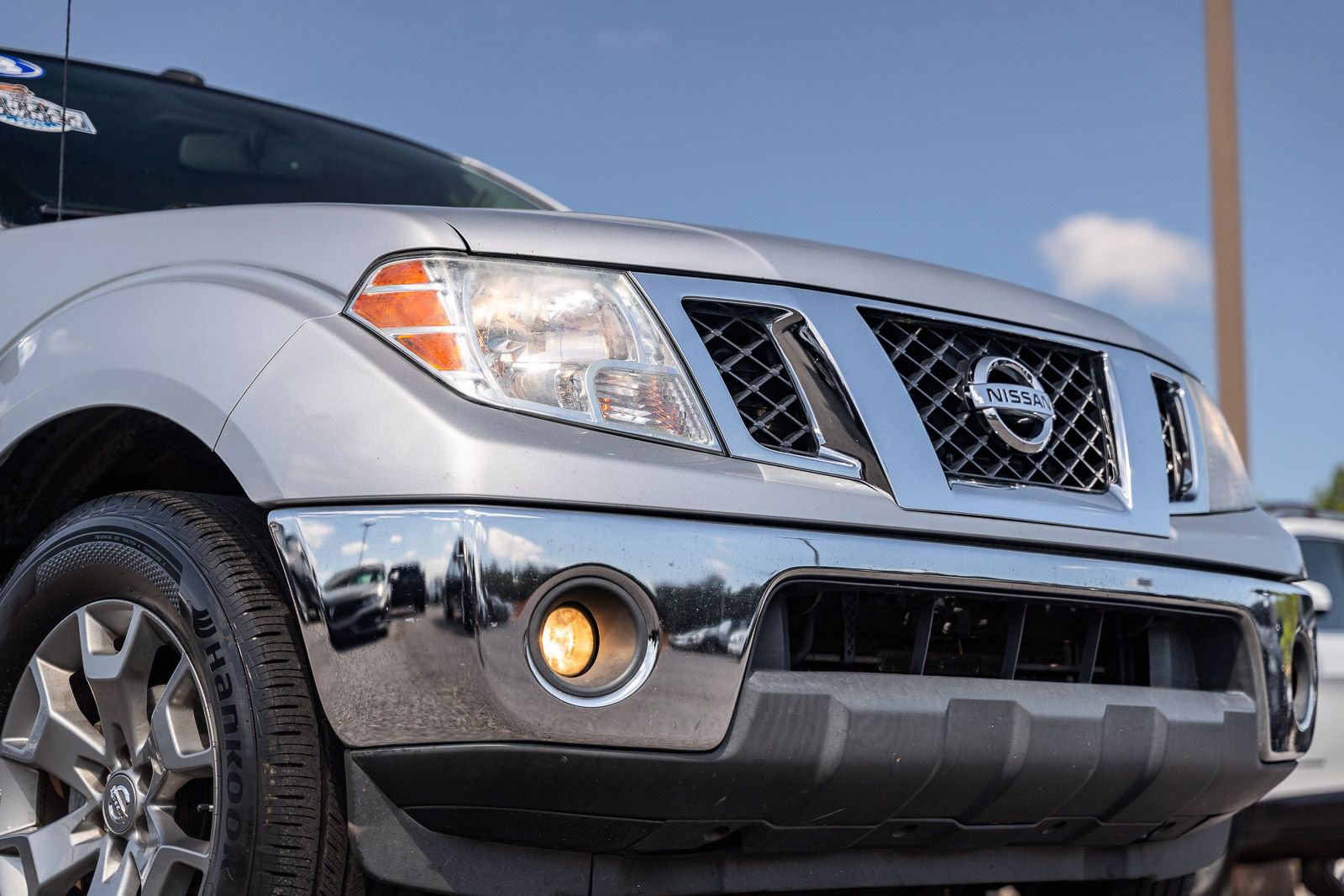 Used 2019 Nissan Frontier SL RWD image 10