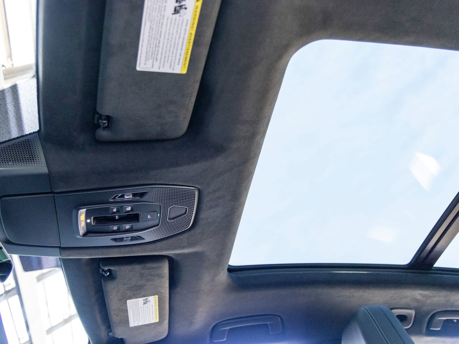 New 2026 Porsche Macan Turbo Electric image 28