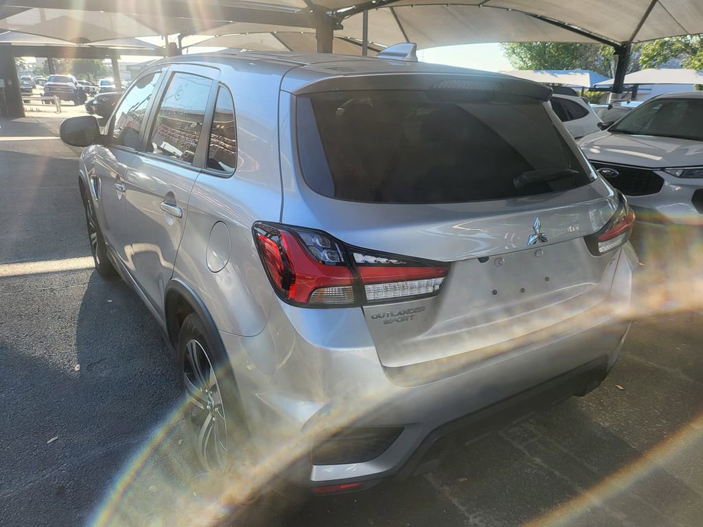 Used 2025 Mitsubishi Outlander Sport SE AWD/4WD image 9