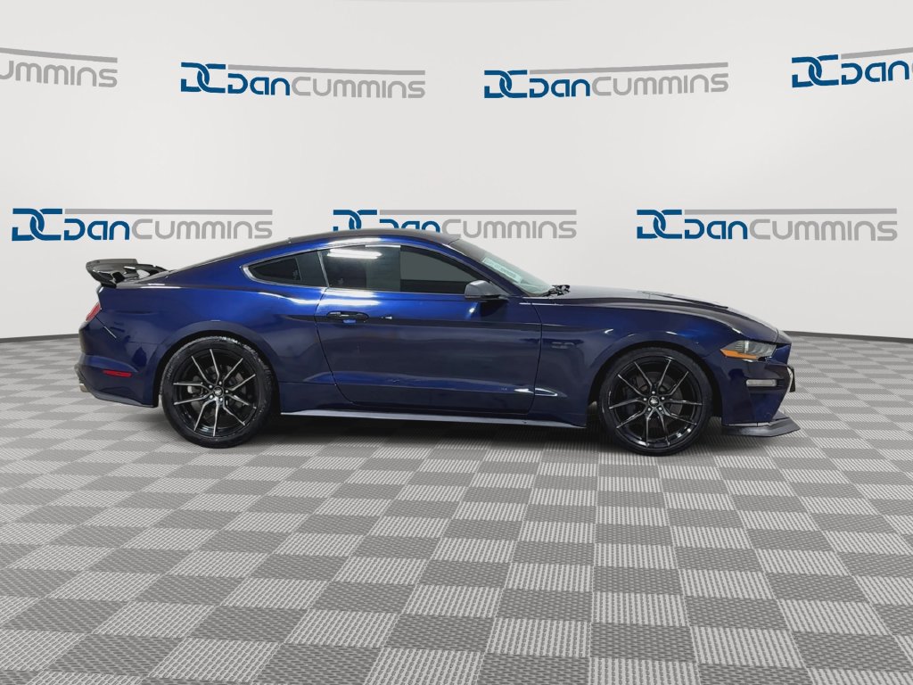 Used 2018 Ford Mustang GT RWD image 9