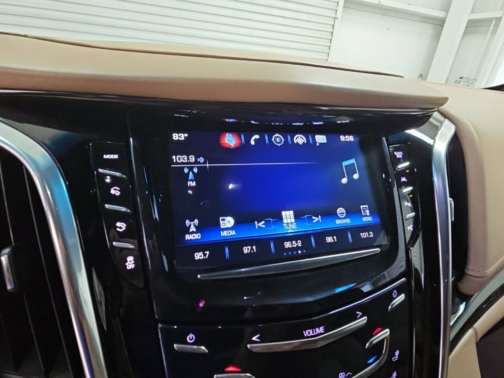 Used 2019 Cadillac Escalade ESV Platinum RWD image 16