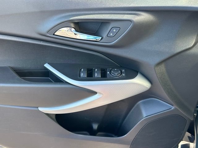 Used 2026 Chevrolet Trax LS FWD image 21
