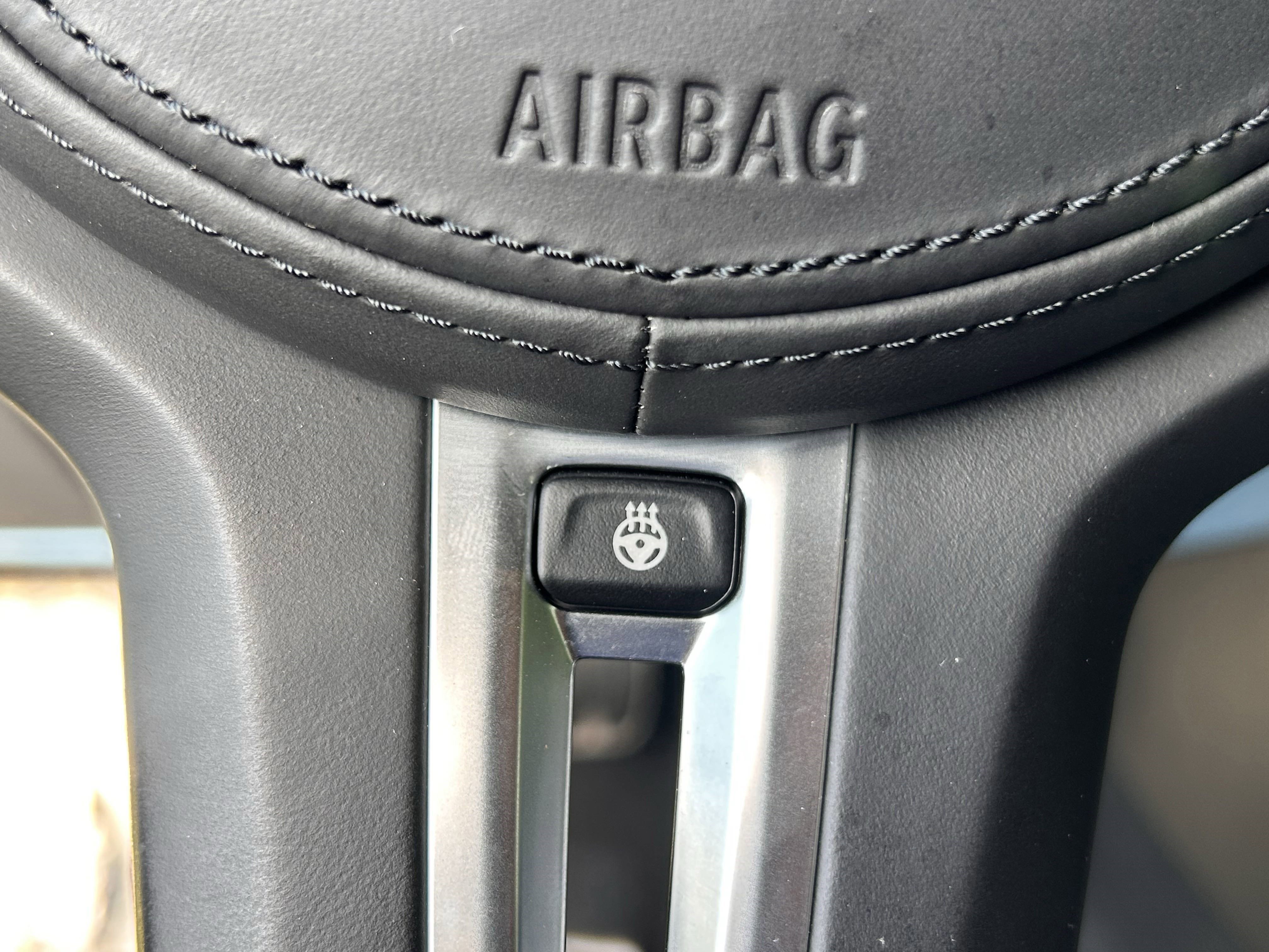 Used 2024 BMW M4 Coupe w/ M Carbon Exterior Package image 12