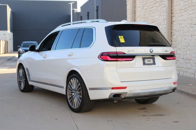 Used 2024 BMW X7 xDrive40i w/ Premium Package AWD/4WD image 3