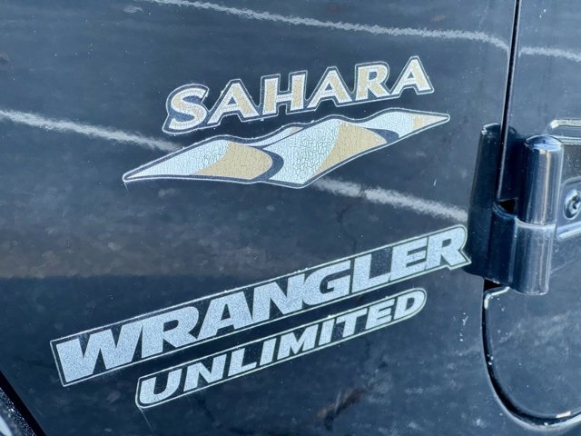 Used 2014 Jeep Wrangler Unlimited Sahara image 15