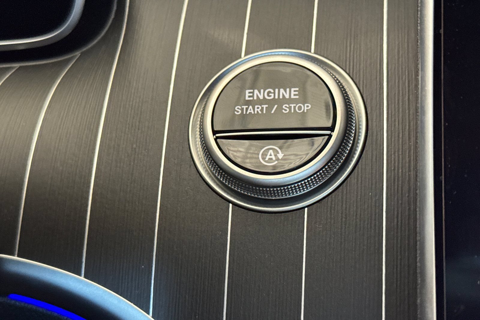 Used 2025 Mercedes-Benz C 300 4MATIC Sedan image 27