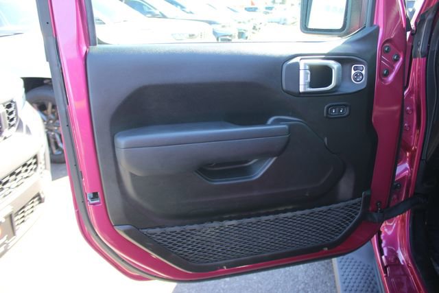 Used 2024 Jeep Wrangler Willys image 20